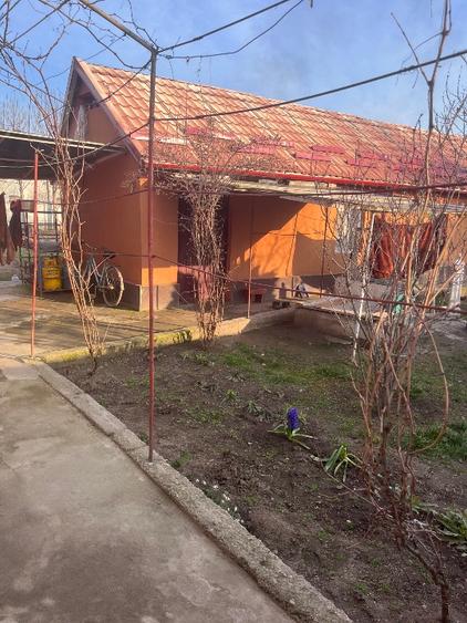 Casă și Teren de vânzare comuna Plosca  - 2