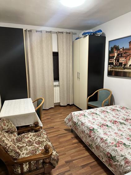 Persoana Fizica - Inchiriez apartament cu 2 camere decomandat. Loc de parcare inclus - zona Bucium - 8