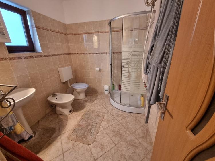 Margineni- Arcadie Septilici- Vila 6 camere- 2019- 3 bai- teren 800 mp - 8
