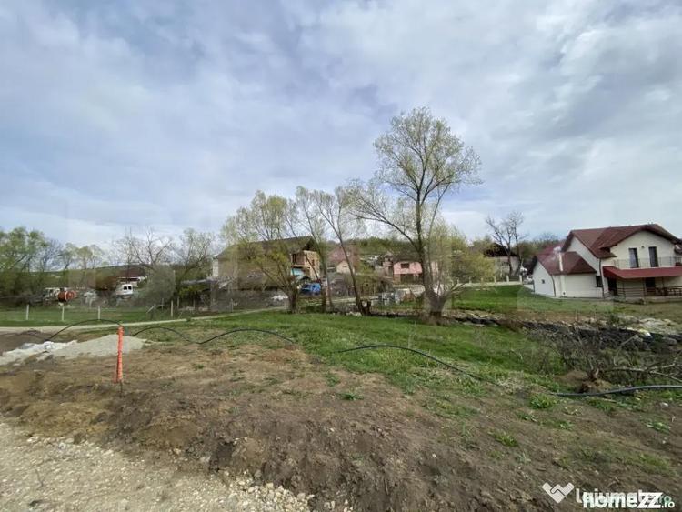 Teren intravilan 12.63 ari- SIGMIR. Toate utilitatile, 4000 - 1