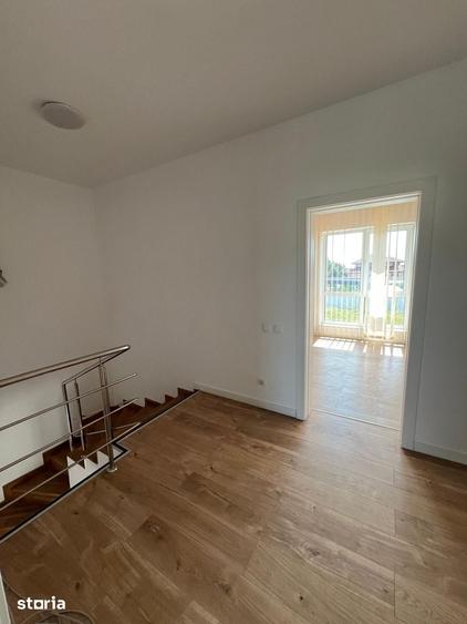 Casă cu 3 camere cu Teren 236 Mp în Corbeanca
