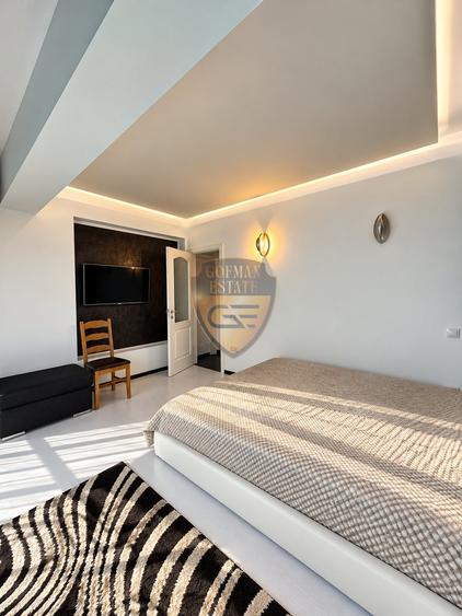 Apartament cu 3 camere decomandat, mobilat în Năvodari