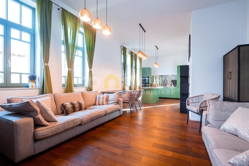 Vila / Casa de vanzare in Andrei Muresanu 2 unitati locative - 6