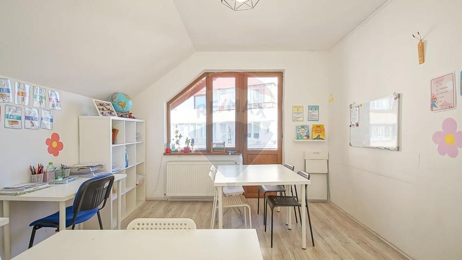 Casă / Vilă cu 9 camere de închiriat în zona Centrul Civic! - 19