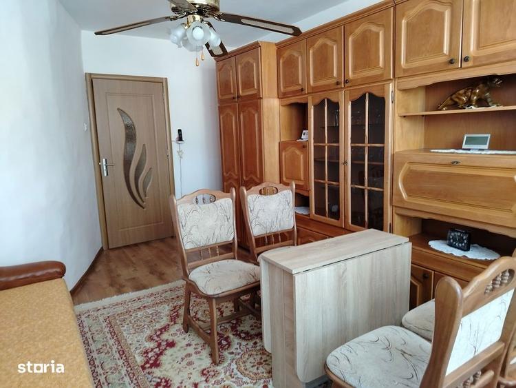 cv 151 Al.Rotunda, apartament 2 camere decomandat, etaj intermediar - 2