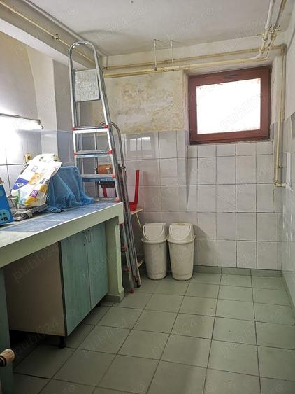 Cabinet de vanzare - 7