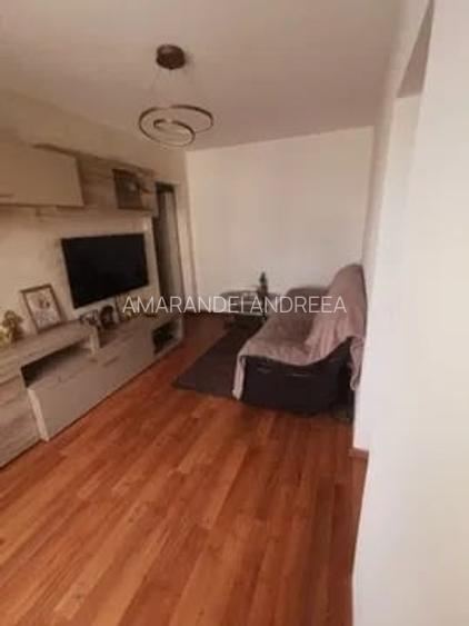 Apartament cu 2 camere, etajul 2/4 zona Podu de Piatra Apartament cu 2 camere, etajul 2/4 zona Podu de Piatra