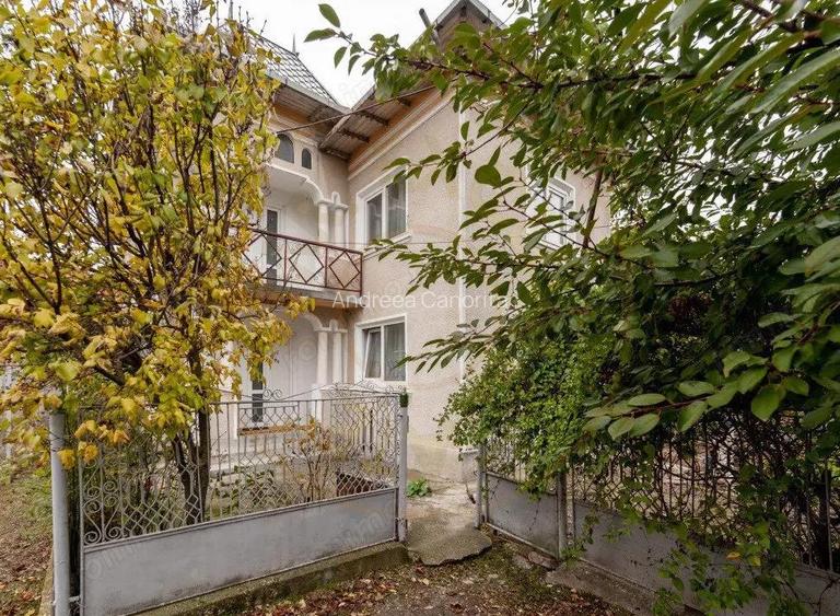 Casa traditionala la tara in Gliganu de Jos Com. Rociu-Arges la 30 km de Pitesti