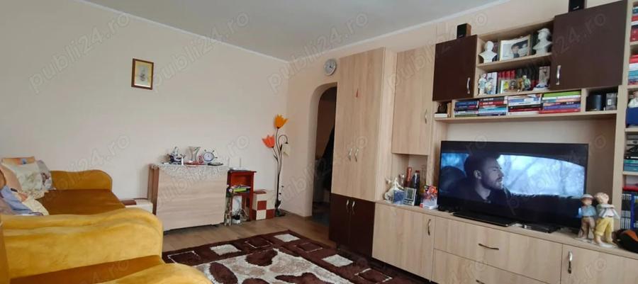 oferta apartament 3 camere zona foarte bine situata - 1