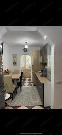 Decomandat la etajul 1 cu 2 balcoane in bloc anvelopat - 8