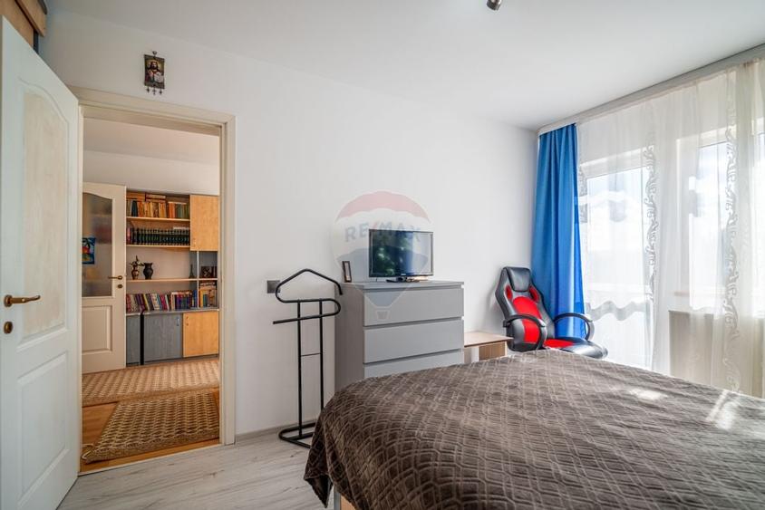 Casa spatioasa in Busteni, cu vedere superba catre Muntii Bucegi - 16