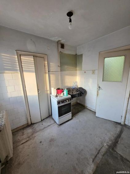 Apartament 4 camere de vanzare Zona Balcescu, vedere catre Biserica - 5