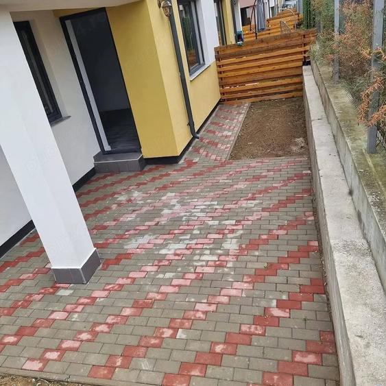 Casă cu Teren 170 Mp în Central