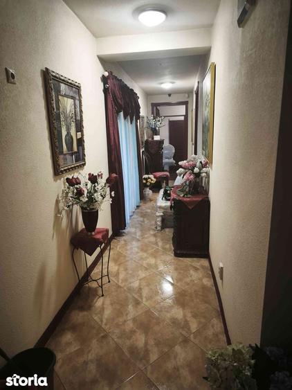 Casa impozanta in inimaSibiului,8camere ,saseasca,mobilier de colectie - 10