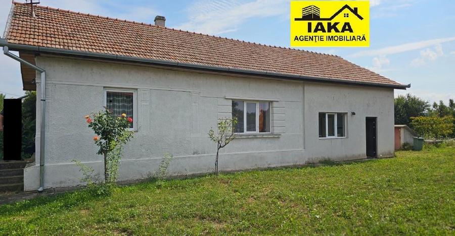 Apa, casa P+M,14 ari teren - 14