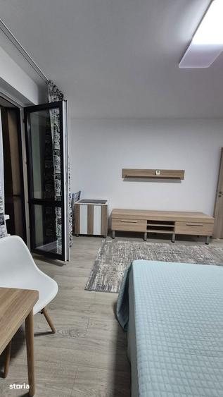 Garsoniera zona Mall Coresi - 12