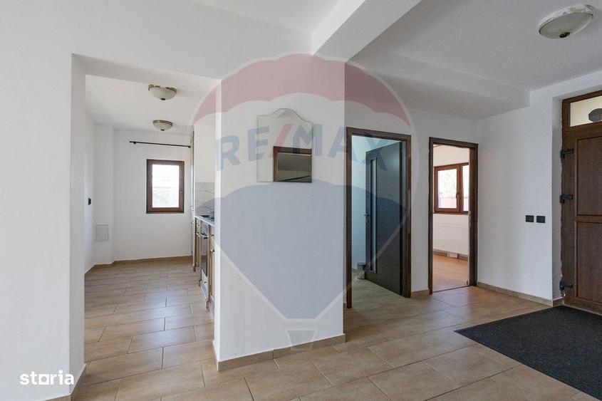 Casa cu 4 dormitoare in Ronat | 181 mp utili | Garaj | Teren 345 mp - 17