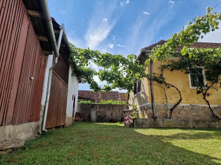 Casa intr-un loc superb - 9