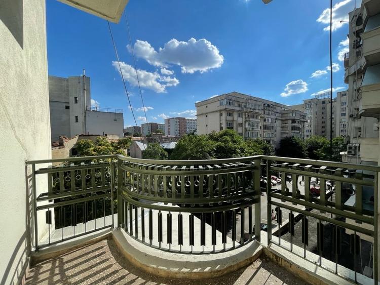 De vanzare – Apartament 2 camere | Zona Piata Unirii | Bloc monolit - 14