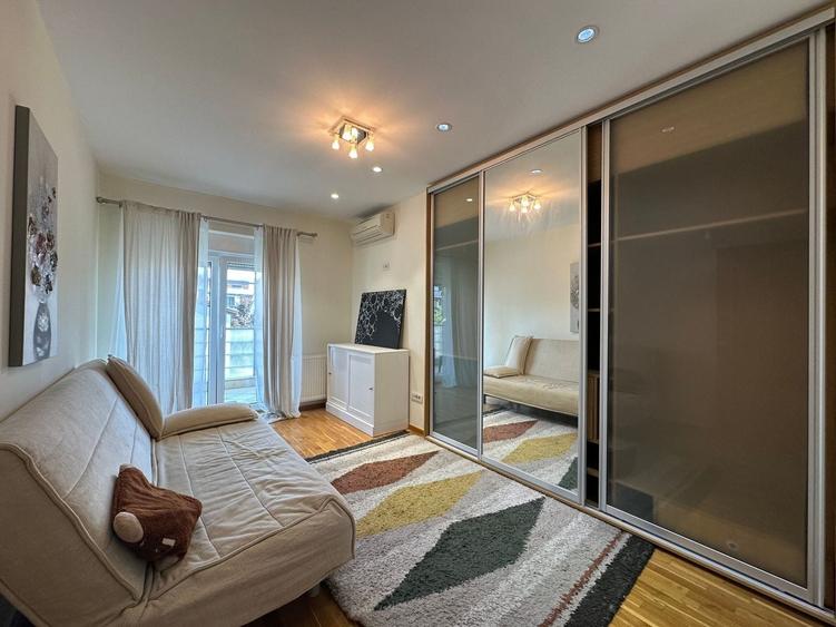 Apartament cu 3 camere decomandat în Herăstrău