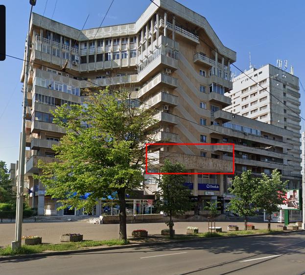 Proprietar, 3 camere, Centrul Civic, Bloc Moldova 1, etaj 1. - 1