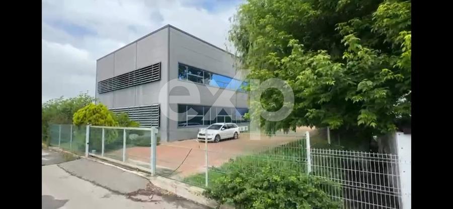 Spațiu industrial, de 1,500 mp, în Otopeni
