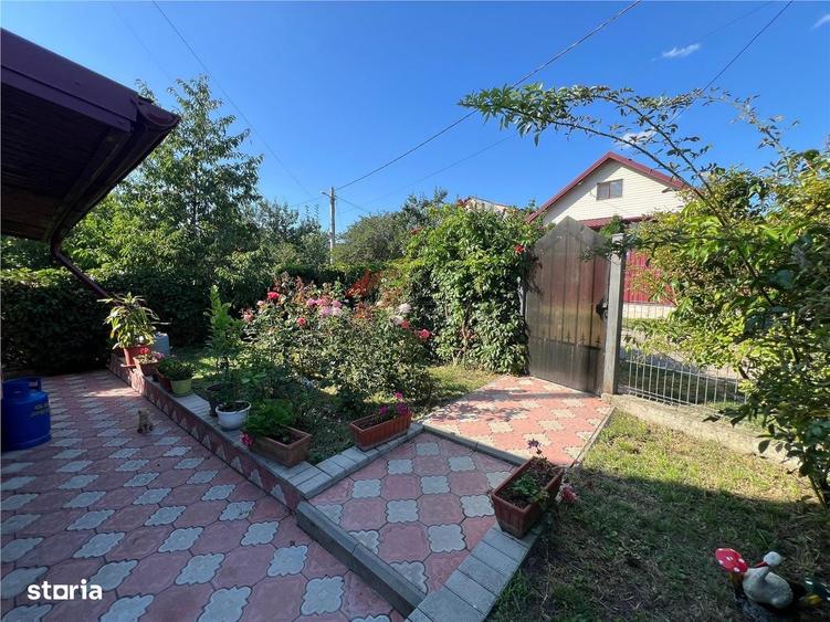 Casă cu 4 camere în Banu