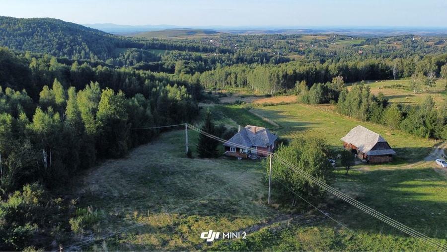 Vand teren cu casa 4ha - 6