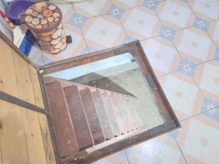 Apartament 3 decomandate, 2 bai, zona Narcisa - 12