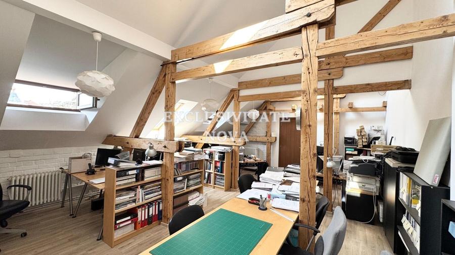 UNIVERSITATE - Batistei - Vanzare MANSARDA in VILA  Interbelica ! - 9