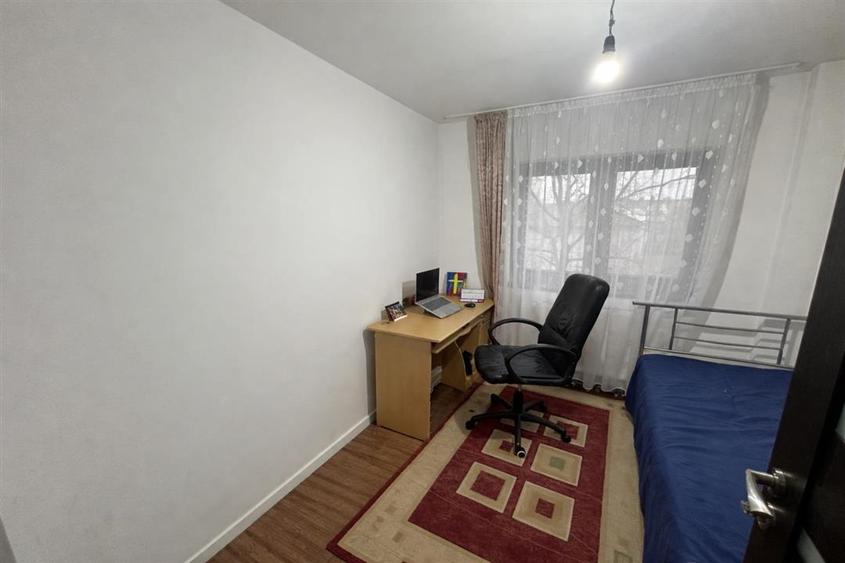 Apartament 3 camere semidecomandat, rogerius - 8