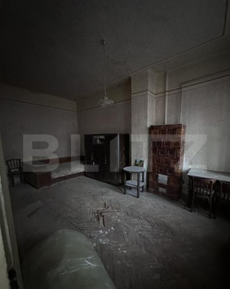 Casa zona centrala Dej,curte comuna, 31mp - 6