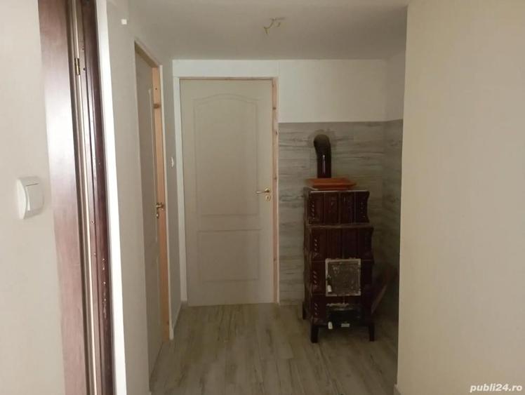 Vind casa locuibila,com.Grajduri sat.Valia Satului Iasi.Pre? 65000 euro neg. - 2