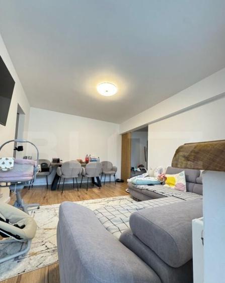 Apartament 3 camere, modern, 64 mp, renovat complet, zona Ul - 9