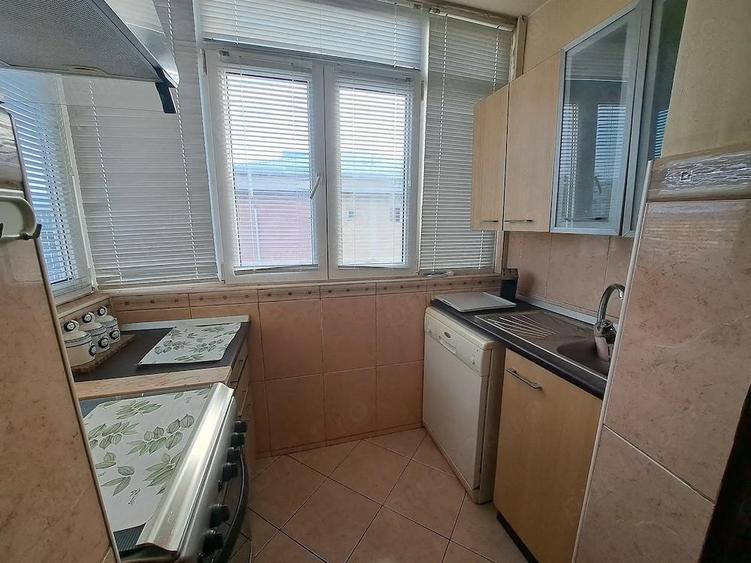 PROPRIETAR, Sarari, Apartament 2 camere, decomandat, et.3 4, - 1