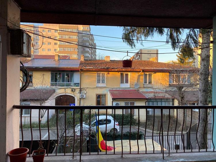 PROPRIETAR inchiriez garsoniera 24mp, zona Campia Libertatii, Parc Al. I. Cuza - 2