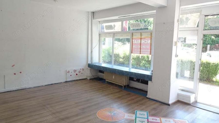 Inchiriez comercial in Deva, zona Horea, suprafata utila 40 mp, vitrina de aproximativ 7 metri - 2