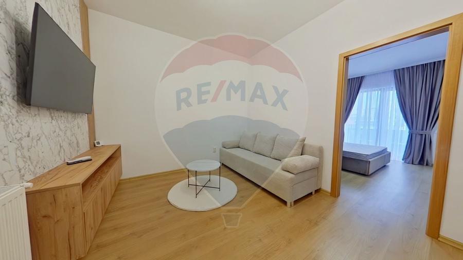 Apartament 3 camere, 2 balcoane, prima inchiriere, Agricultorilor 1 - 4