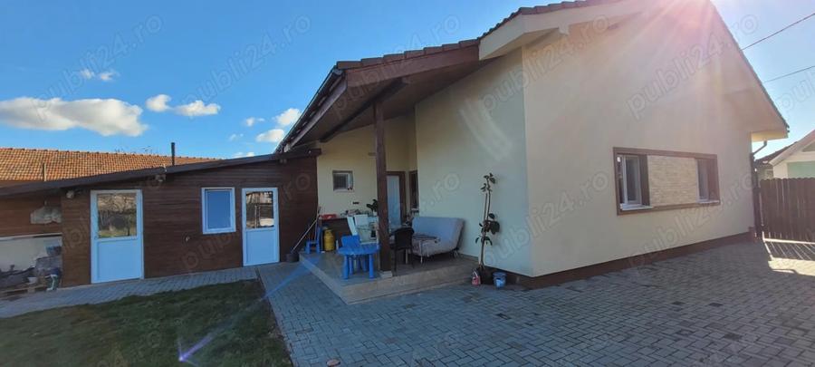 Casa moderna, mobilata, ocupabila imediat la Pi?chia. Zona lini?tita. - 10