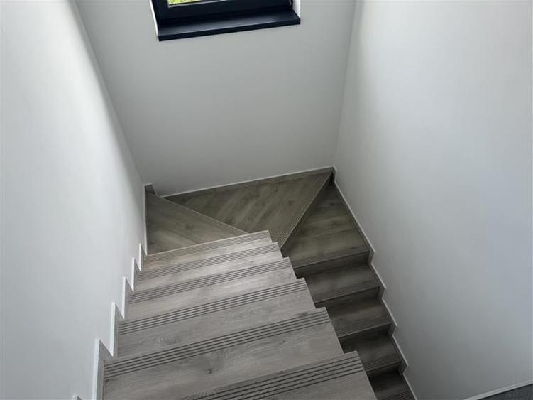 Casa  moderna  finisata  cu 550mp teren la limita Cluj Napoca cu Dezmir - 29