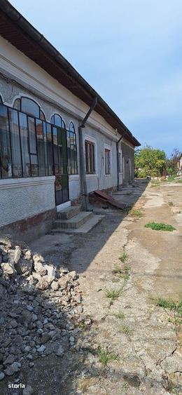 Urgent casa in Targoviste str.Sarbilor - 12
