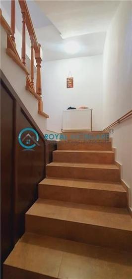 Royal Imobiliare - Vanzare vila in zona Busteni - 40