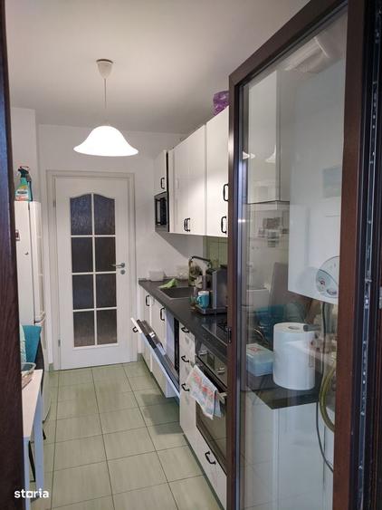 Garsoniera Spa?ioasa la Curte - 10