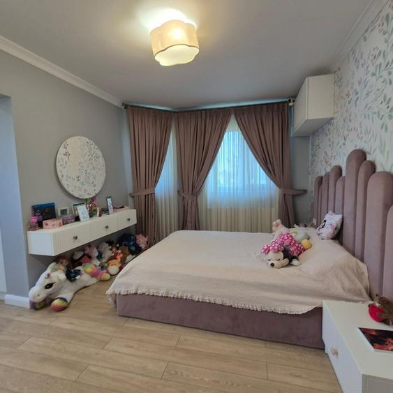 Casă cu 6 camere cu Teren 565 Mp în Central