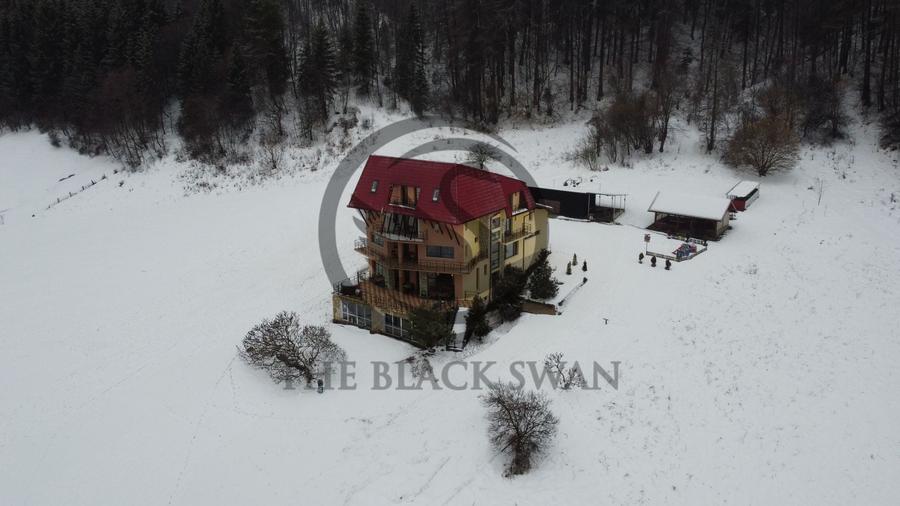 Pensiune la cheie de vanzare | 10 camere | Sacele, Brasov |Comision 0% - 2