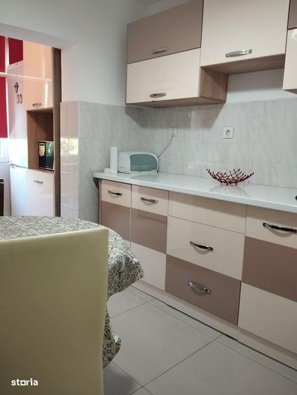 Mangalia 3 camere Rozelor de inchiriat de Paste regim hotelier - 1