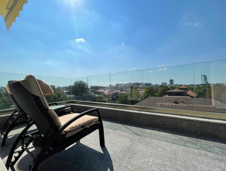 Apartament cu 3 camere decomandat în Dorobanți Apartament cu 3 camere decomandat în Dorobanți