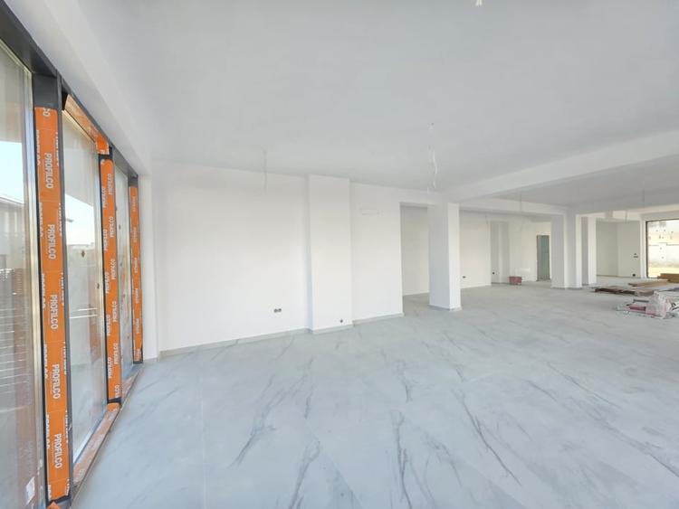 Spatiu comercial 156mp, zona Dealul Lempes, Sanpetru - 5