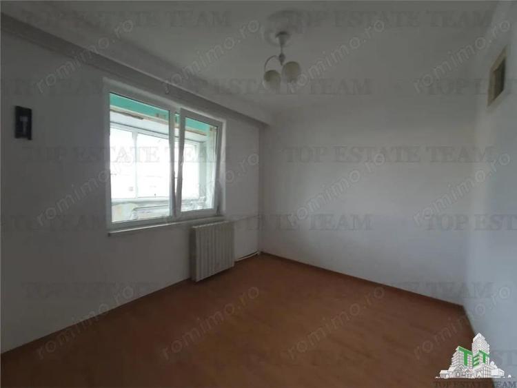 Duplex 5 camere cu 2 intrari separate aproape de mare Mangalia langa Saturn - 1