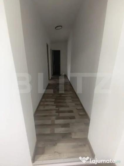 Casă cu 4 camere cu Teren 350 Mp în Central